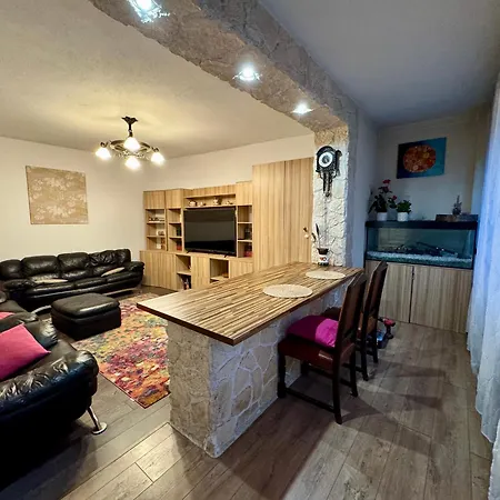 Decebal Yard & Heart Villa Cluj-Napoca
