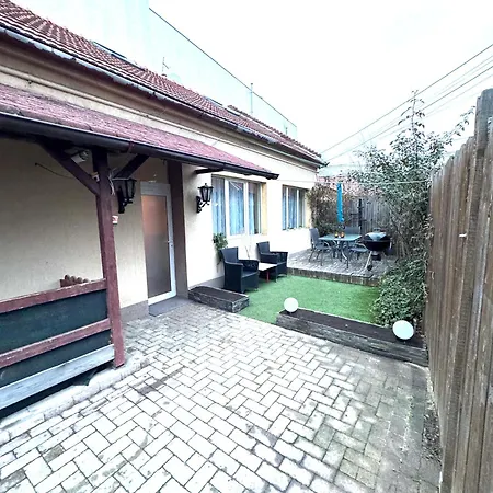 Decebal Yard & Heart Villa Cluj-Napoca